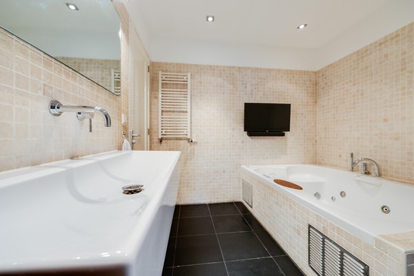 Medium property photo - Brederodestraat 59-3, 1054 MS Amsterdam